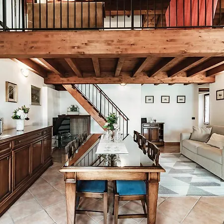 Lakeframe - By Myhomeincomo 아파트 *