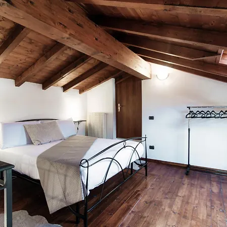 Lakeframe - By Myhomeincomo Apartment