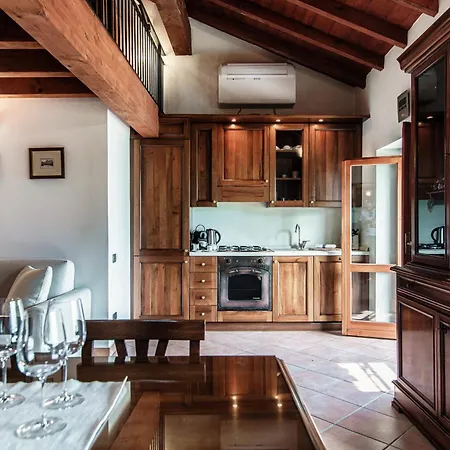 Apartment Lakeframe - By Myhomeincomo Blevio