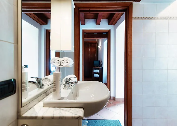 דירה Lakeframe - By Myhomeincomo *