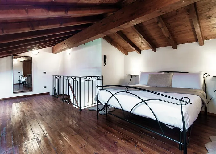 Lakeframe - By Myhomeincomo *