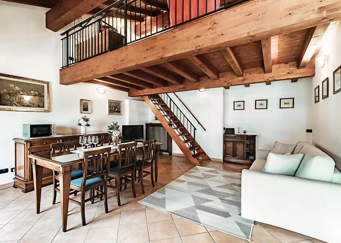 Lakeframe - By Myhomeincomo * 블레비오