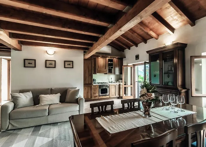 Lakeframe - By Myhomeincomo * 블레비오