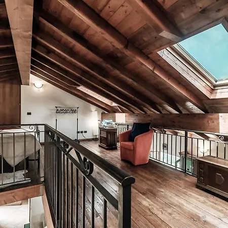 Διαμέρισμα Lakeframe - By Myhomeincomo Blevio