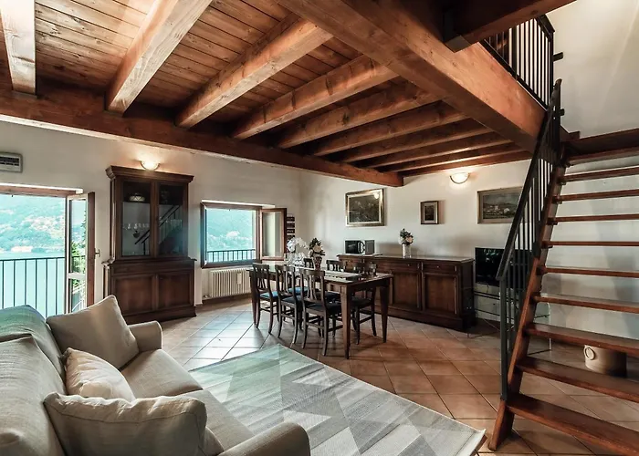 Lakeframe - By Myhomeincomo * Blevio